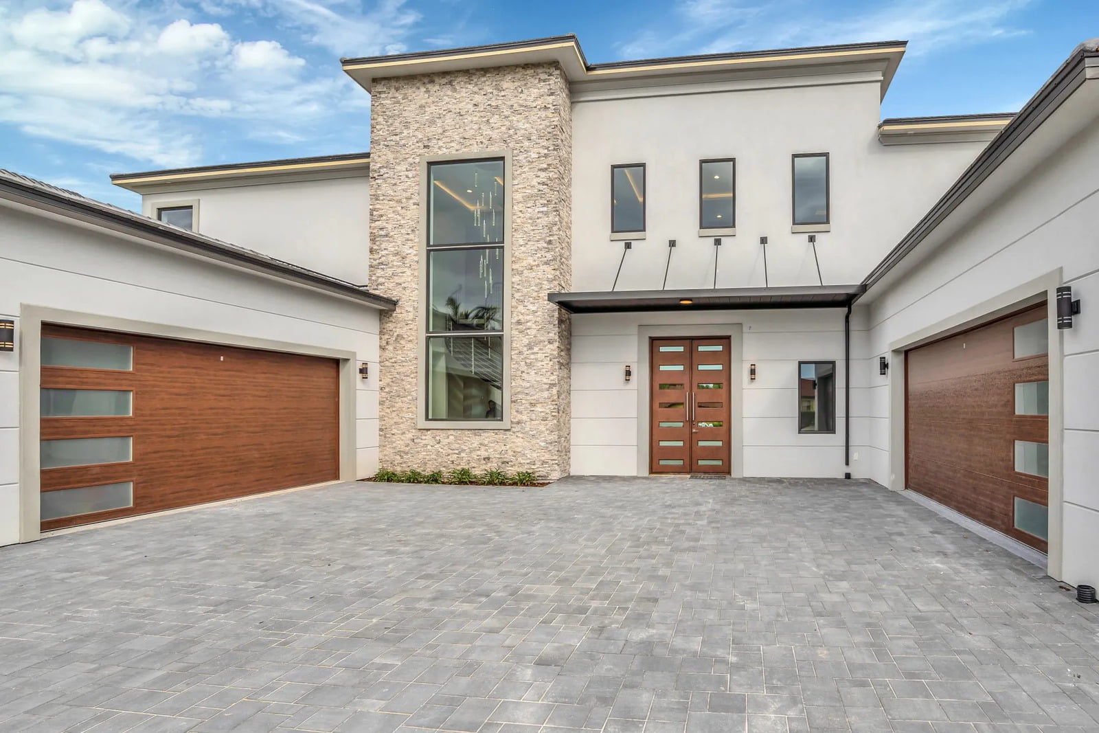 Modern mediterranean home in Massachusetts